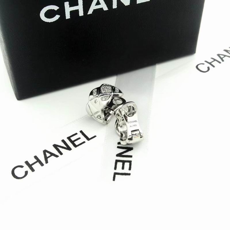 Chanel Silver-Tone Sculptural Earrings