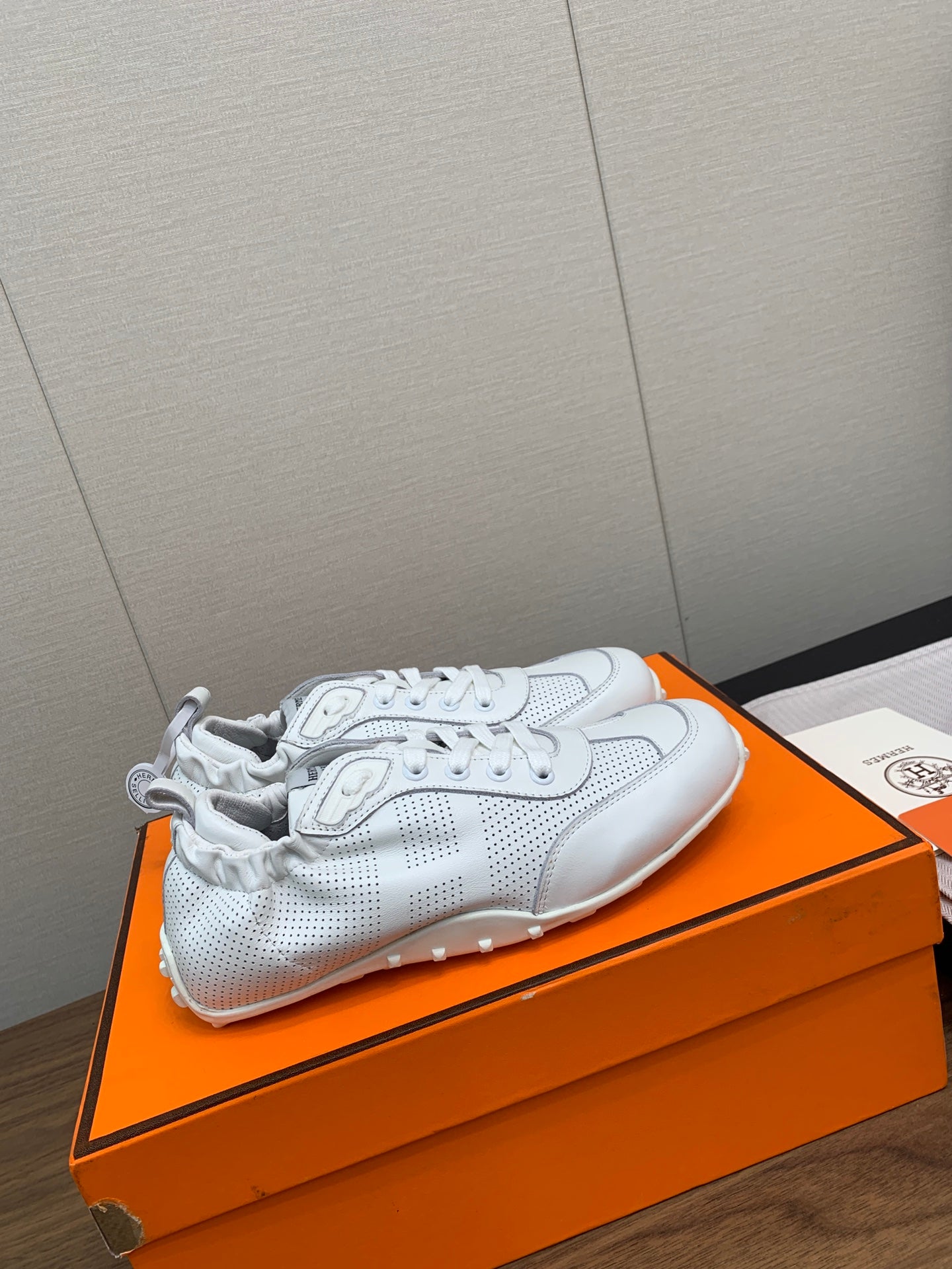 HERMES SKATEBOARD SHOES LIGHT GRAY CALFSKIN